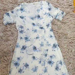Women dress
